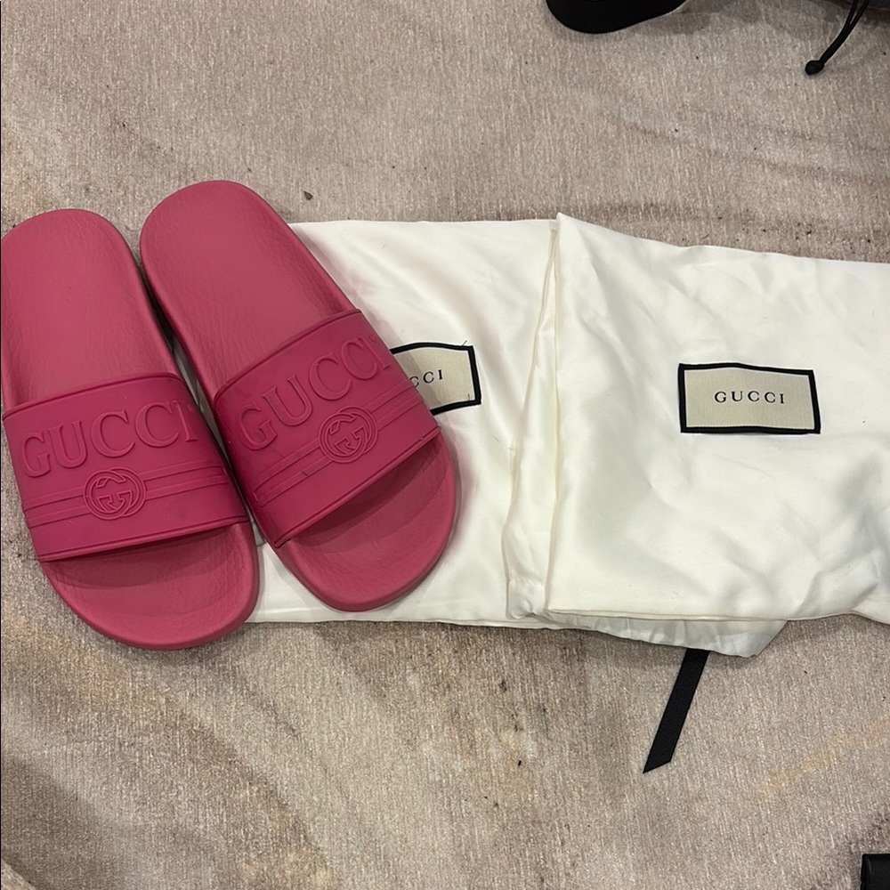 Gucci Pink Slides with Dust Bags